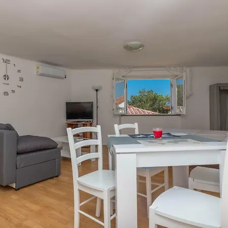 App Cor2 Apartment Selce